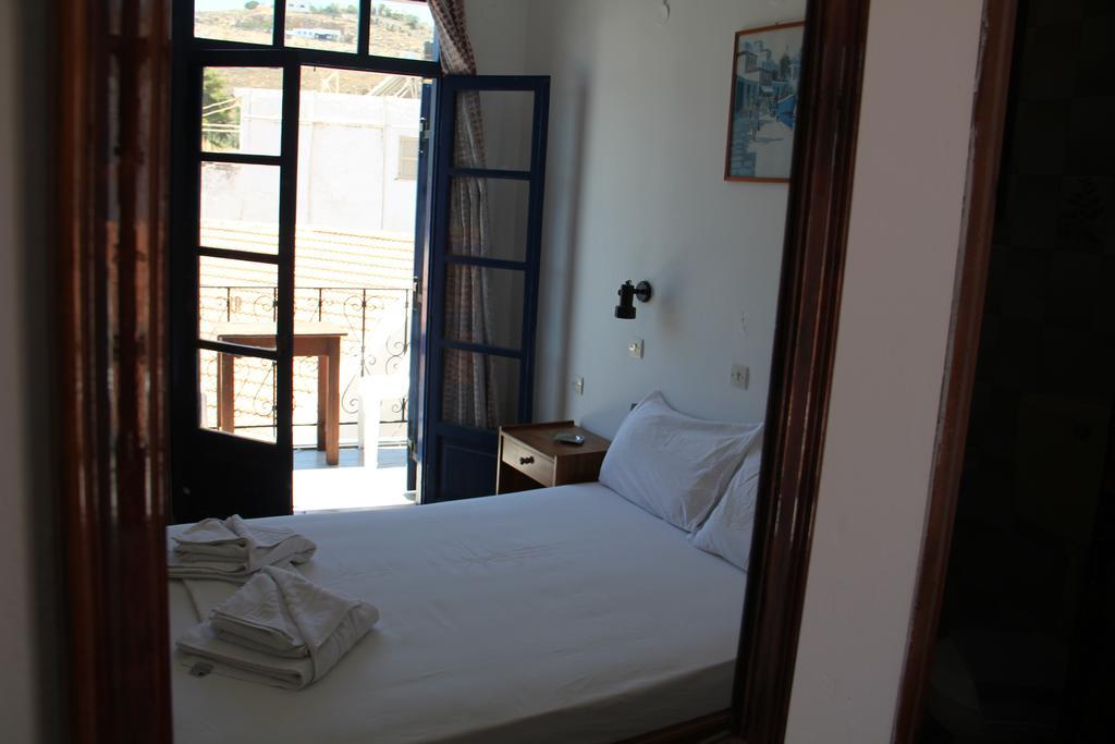 Hotel Stavris Khóra Sfakíon 외부 사진