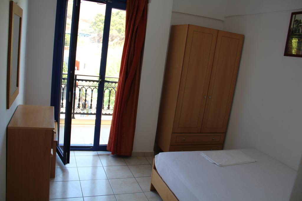 Hotel Stavris Khóra Sfakíon 외부 사진